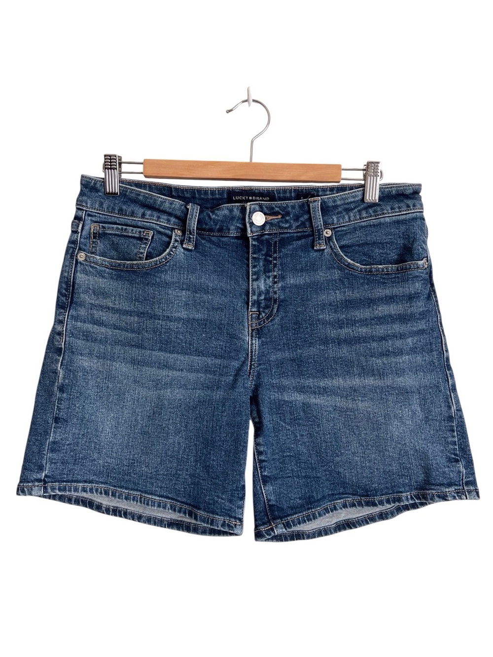 Lucky Brand Women’s Denim Shorts Long Inseam Bermuda Retro Y2K Casual Size 8/29